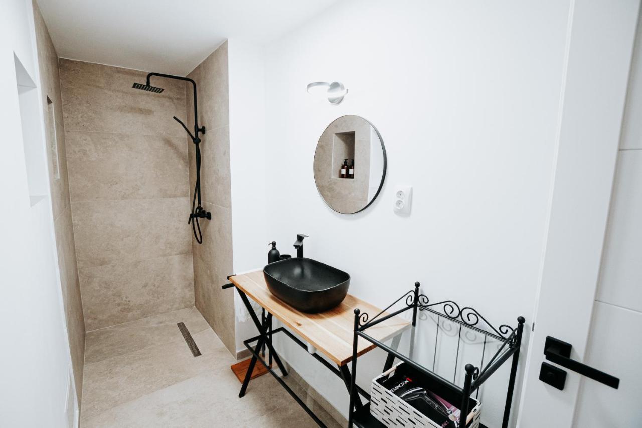 Apartamento Authentic Old Town Retreat Sibiu Exterior foto